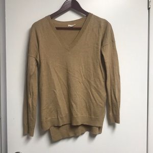 Gap VNeck Camel Sweater